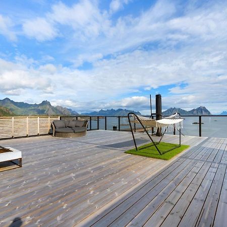 Nydelig Moderne Villa Med Fantastisk Beliggenhet. Kabelvåg Exterior foto